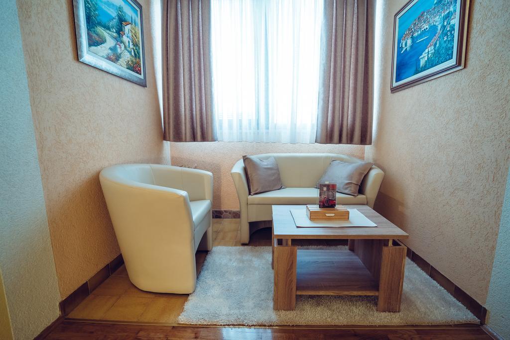 Ivica Apartments Імотскі Екстер'єр фото